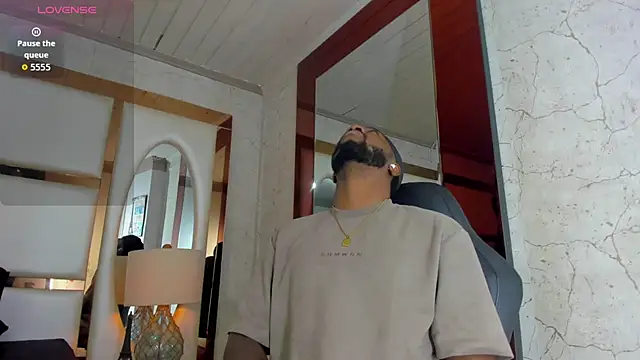 Snapshot of Drake_Nassir4 chatting on November 16, 2025, 2:55 pm Drake Nassir4 online show from November 16, 2025, 2:55 pm