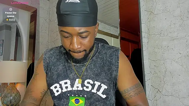 Snapshot of Drake_Nassir4 chatting on November 20, 2025, 2:39 pm Drake Nassir4 online show from November 20, 2025, 2:39 pm