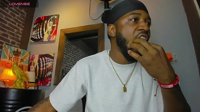 Snapshot of Drake_Nassir4 chatting on November 24, 2025, 2:28 pm Drake Nassir4 online show from November 24, 2025, 2:28 pm