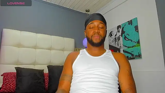 Snapshot of Drake_Nassir4 chatting on December 3, 2025, 3:21 pm Drake Nassir4 online show from December 3, 2025, 3:21 pm