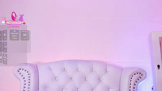 Snapshot of GabyPetit chatting on March 9, 2026, 8:46 pm GabyPetit online show from March 9, 2026, 8:46 pm