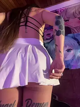 Snapshot of VioletaSubmissive chatting on December 22, 2024, 6:28 am VioletaSubmissive online show from December 22, 2024, 6:28 am