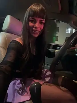 Snapshot of VioletaSubmissive chatting on January 24, 2025, 1:45 am VioletaSubmissive online show from January 24, 2025, 1:45 am