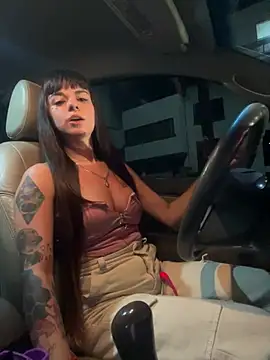 Snapshot of VioletaSubmissive chatting on January 29, 2025, 2:40 am VioletaSubmissive online show from January 29, 2025, 2:40 am