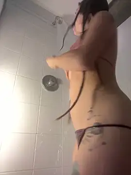 Snapshot of VioletaSubmissive chatting on February 1, 2025, 11:48 pm VioletaSubmissive online show from February 1, 2025, 11:48 pm