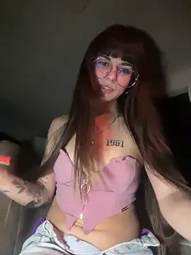 Snapshot of VioletaSubmissive chatting on February 23, 2025, 11:47 pm VioletaSubmissive online show from February 23, 2025, 11:47 pm