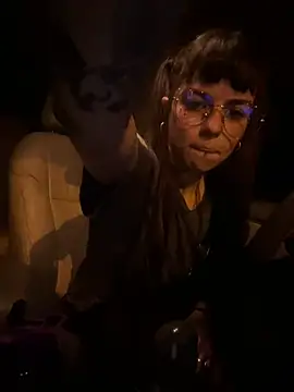 Snapshot of VioletaSubmissive chatting on February 28, 2025, 2:20 am VioletaSubmissive online show from February 28, 2025, 2:20 am