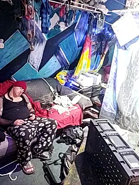 Boo-boo kittyfux online show from February 10, 2026, 1:04 pm