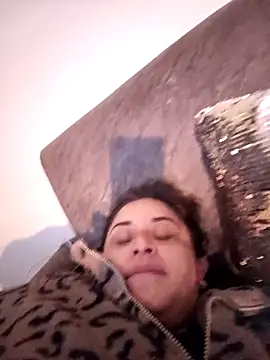 Snapshot of yajahil chatting on February 8, 2026, 4:16 am yajahil online show from February 8, 2026, 4:16 am