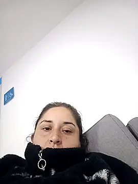 Snapshot of yajahil chatting on February 17, 2026, 7:49 am yajahil online show from February 17, 2026, 7:49 am