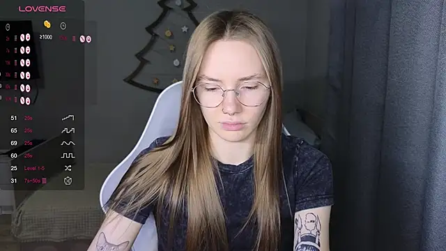 littlevildevil online show from January 13, 2026, 10:42 am