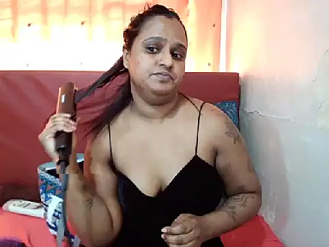 Snapshot of Indian_sunshine chatting on October 2, 2025, 5:58 am Indian sunshine online show from October 2, 2025, 5:58 am