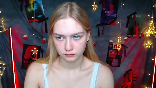 Snapshot of MademoiselleCl chatting on January 6, 2026, 1:26 pm MademoiselleCl online show from January 6, 2026, 1:26 pm