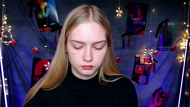 Snapshot of MademoiselleCl chatting on January 12, 2026, 7:08 pm MademoiselleCl online show from January 12, 2026, 7:08 pm