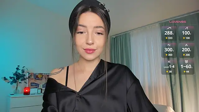 Snapshot of Oh_My_Dianee chatting on January 10, 2025, 7:57 am Oh My Dianee online show from January 10, 2025, 7:57 am