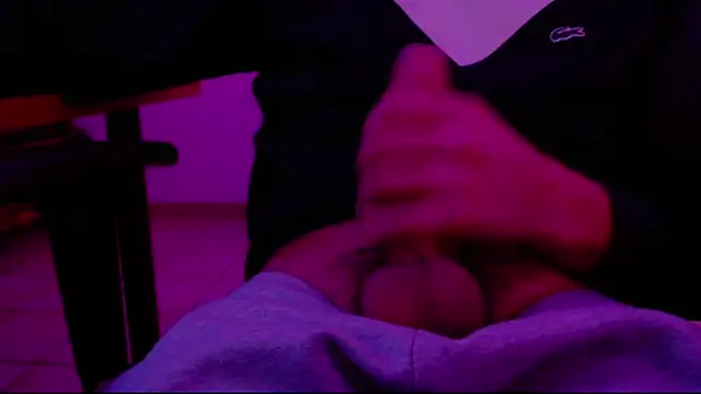 Snapshot of Vlad230323 chatting on January 22, 2025, 1:21 pm Vlad230323 online show from January 22, 2025, 1:21 pm