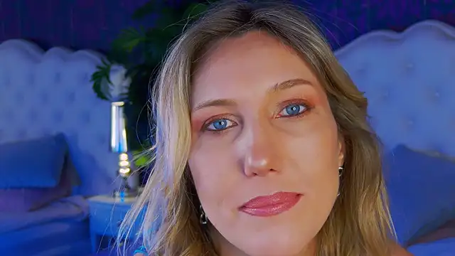 Snapshot of ElizaMayers chatting on February 7, 2026, 11:25 am ElizaMayers online show from February 7, 2026, 11:25 am