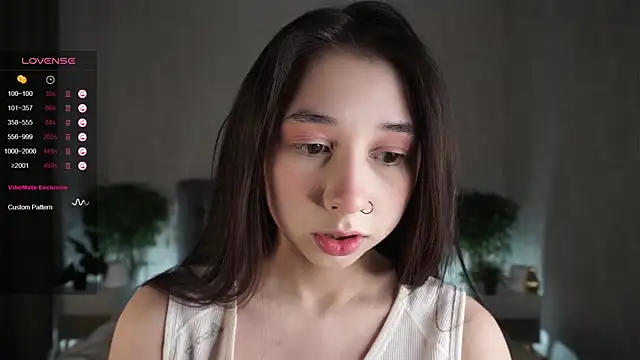 AislyEmbury online show from February 21, 2025, 7:43 pm