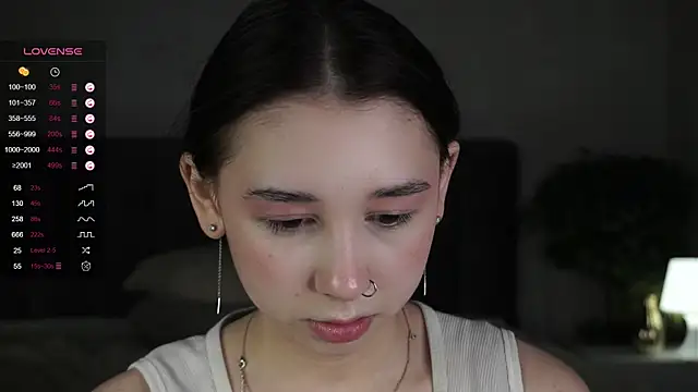 AislyEmbury online show from March 14, 2025, 7:34 pm