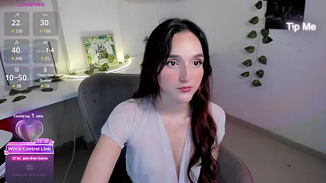 Dakota Faning online show from March 3, 2025, 1:53 pm