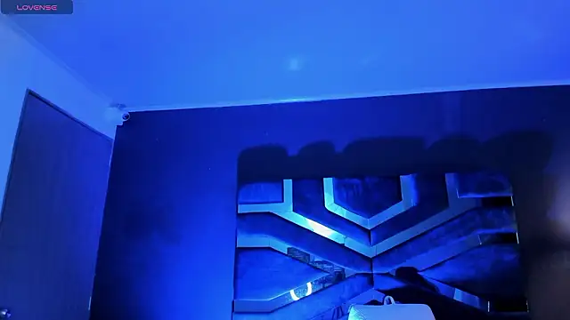 Snapshot of Ian_Castillo_ chatting on February 13, 2026, 11:56 pm Ian Castillo online show from February 13, 2026, 11:56 pm