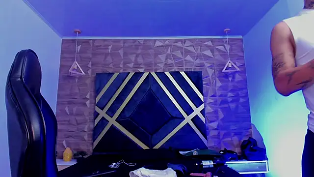 Snapshot of Ian_Castillo_ chatting on March 7, 2026, 11:18 am Ian Castillo online show from March 7, 2026, 11:18 am