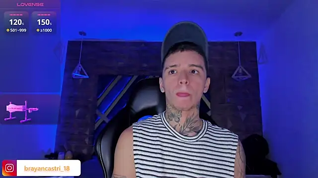 Snapshot of Ian_Castillo_ chatting on April 7, 2026, 11:32 am Ian Castillo online show from April 7, 2026, 11:32 am