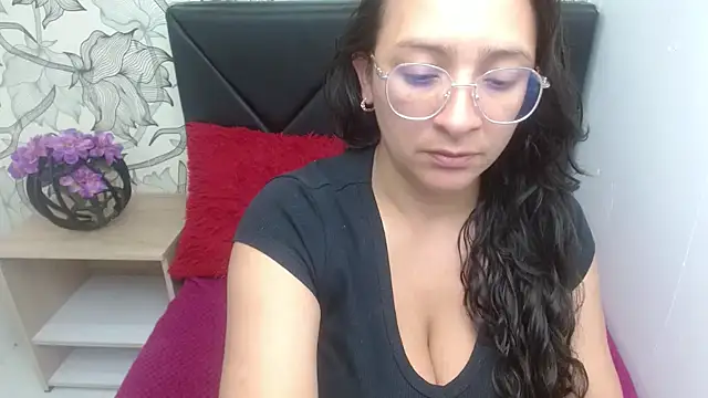 sarax ximena online show from March 5, 2026, 6:53 am
