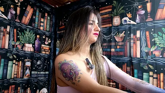 Snapshot of julietta___jackson chatting on March 7, 2026, 7:22 pm julietta jackson online show from March 7, 2026, 7:22 pm