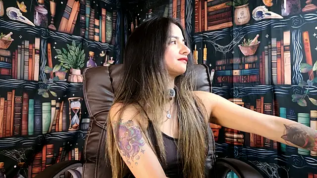 Snapshot of julietta___jackson chatting on April 10, 2026, 9:52 pm julietta jackson online show from April 10, 2026, 9:52 pm