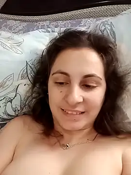 Snapshot of ShelaDiass chatting on December 21, 2025, 4:52 am ShelaDiass online show from December 21, 2025, 4:52 am