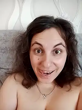 Snapshot of ShelaDiass chatting on January 15, 2026, 4:28 am ShelaDiass online show from January 15, 2026, 4:28 am