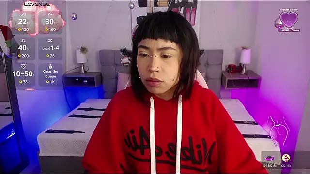 Snapshot of Violetta_Suky chatting on January 7, 2025, 1:46 pm Violetta Suky online show from January 7, 2025, 1:46 pm