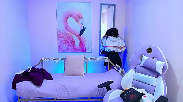 Snapshot of Violetta_Suky chatting on February 4, 2025, 12:44 pm Violetta Suky online show from February 4, 2025, 12:44 pm