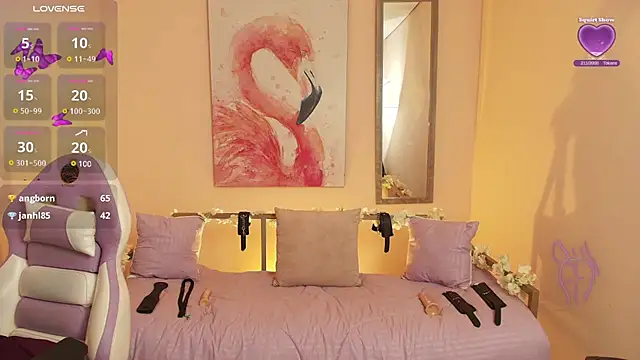 Snapshot of Violetta_Suky chatting on February 10, 2025, 4:04 pm Violetta Suky online show from February 10, 2025, 4:04 pm