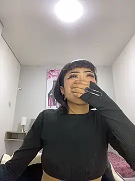 Snapshot of Violetta_Suky chatting on September 20, 2025, 12:50 pm Violetta Suky online show from September 20, 2025, 12:50 pm