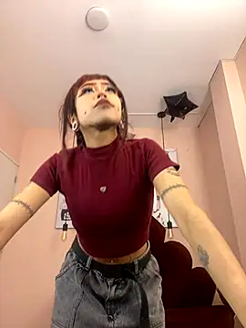 Snapshot of Violetta_Suky chatting on November 26, 2025, 1:12 pm Violetta Suky online show from November 26, 2025, 1:12 pm