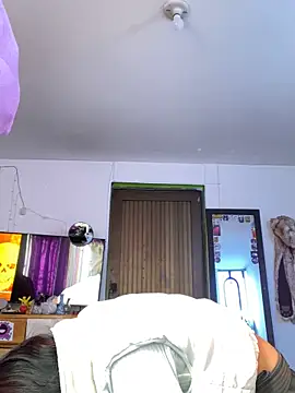 Snapshot of Violetta_Suky chatting on November 30, 2025, 12:31 pm Violetta Suky online show from November 30, 2025, 12:31 pm