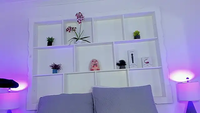 Snapshot of Jenifer_Diaz chatting on February 16, 2026, 1:07 pm Jenifer Diaz online show from February 16, 2026, 1:07 pm