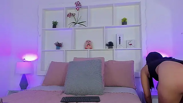 Snapshot of Jenifer_Diaz chatting on February 24, 2026, 2:59 pm Jenifer Diaz online show from February 24, 2026, 2:59 pm