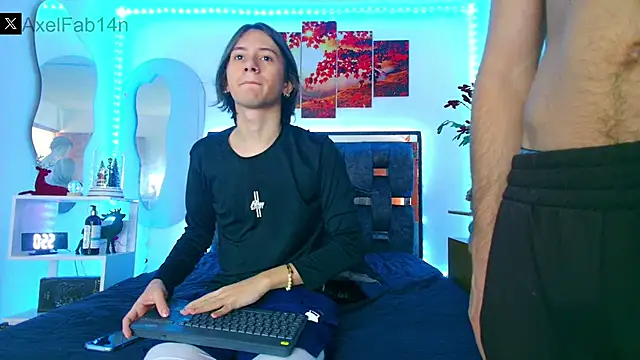 Alex and Fabian online show from January 7, 2025, 6:56 pm