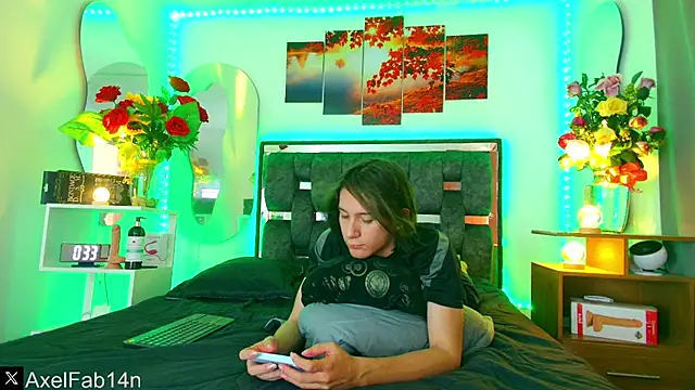 Alex and Fabian online show from February 18, 2025, 6:58 pm