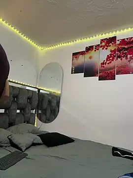 Alex and Fabian online show from February 25, 2026, 5:39 am