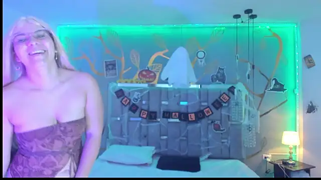 AlessiaDouce online show from October 31, 2025, 4:57 am