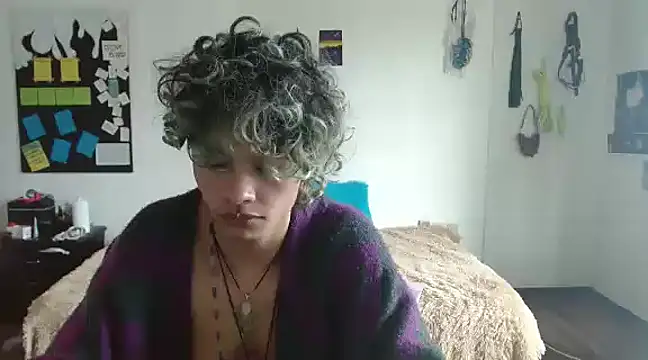 Snapshot of fenixmfx19 chatting on January 7, 2025, 6:03 pm fenixmfx19 online show from January 7, 2025, 6:03 pm