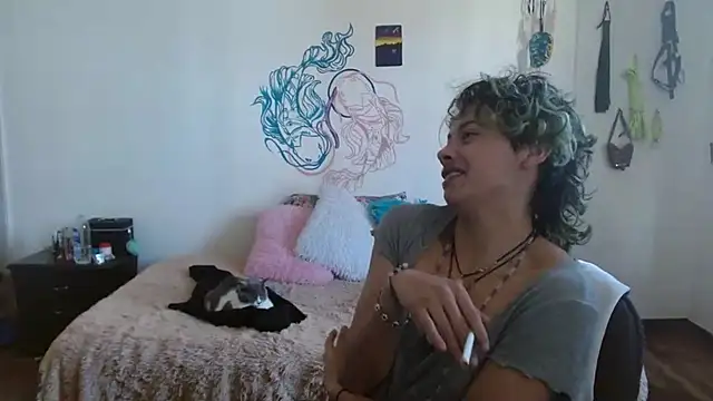 Snapshot of fenixmfx19 chatting on February 7, 2025, 4:35 pm fenixmfx19 online show from February 7, 2025, 4:35 pm