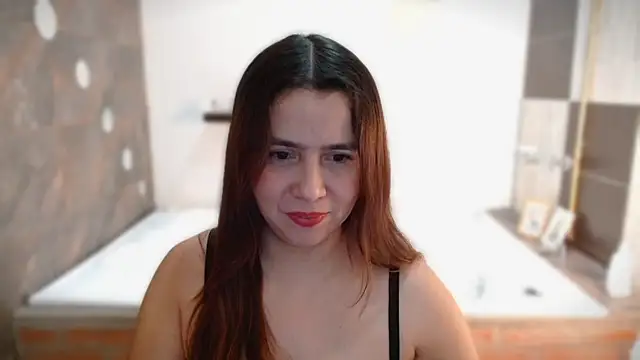 Heidy Wells online show from September 30, 2025, 12:43 pm