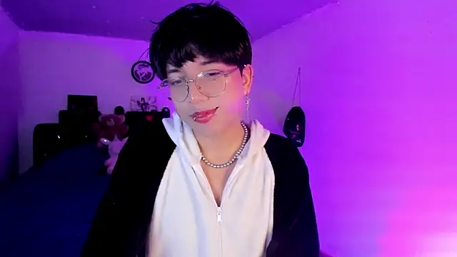 Snapshot of AnggelONfiree chatting on February 13, 2026, 11:56 pm AnggelONfiree online show from February 13, 2026, 11:56 pm