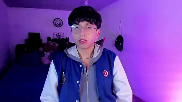 Snapshot of AnggelONfiree chatting on February 14, 2026, 11:56 pm AnggelONfiree online show from February 14, 2026, 11:56 pm