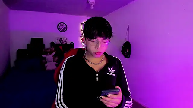 Snapshot of AnggelONfiree chatting on February 20, 2026, 12:07 am AnggelONfiree online show from February 20, 2026, 12:07 am